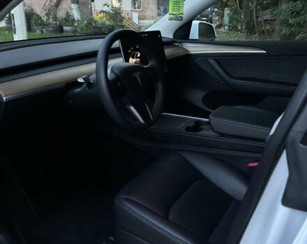 Тесла Model Y, объемом двигателя 0 л и пробегом 15 тыс. км за 35500 $, фото 10 на Automoto.ua
