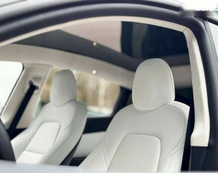 Тесла Model Y, объемом двигателя 0 л и пробегом 25 тыс. км за 29700 $, фото 13 на Automoto.ua