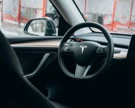 Тесла Model Y, объемом двигателя 0 л и пробегом 11 тыс. км за 33500 $, фото 53 на Automoto.ua