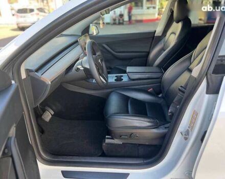 Тесла Model Y, объемом двигателя 0 л и пробегом 31 тыс. км за 24999 $, фото 13 на Automoto.ua
