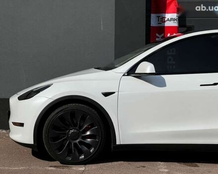 Тесла Model Y, объемом двигателя 0 л и пробегом 28 тыс. км за 29999 $, фото 4 на Automoto.ua
