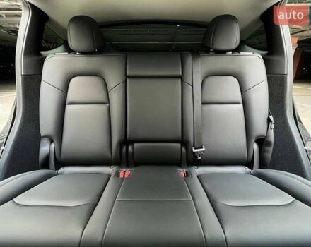 Тесла Model Y, объемом двигателя 0 л и пробегом 42 тыс. км за 40999 $, фото 7 на Automoto.ua