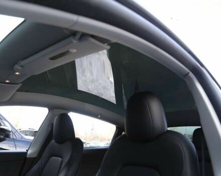 Тесла Model Y, объемом двигателя 0 л и пробегом 27 тыс. км за 29900 $, фото 10 на Automoto.ua