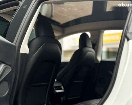 Тесла Model Y, объемом двигателя 0 л и пробегом 60 тыс. км за 28500 $, фото 15 на Automoto.ua