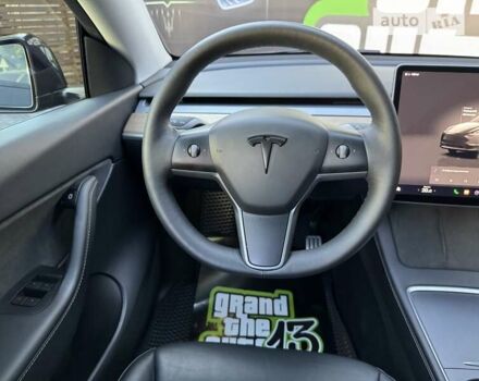 Тесла Model Y, объемом двигателя 0 л и пробегом 25 тыс. км за 29900 $, фото 35 на Automoto.ua