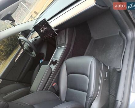 Тесла Model Y, объемом двигателя 0 л и пробегом 18 тыс. км за 29999 $, фото 29 на Automoto.ua