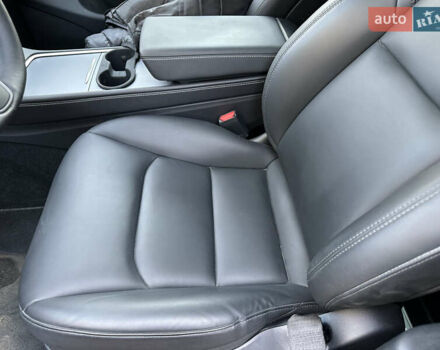 Тесла Model Y, объемом двигателя 0 л и пробегом 18 тыс. км за 33400 $, фото 12 на Automoto.ua