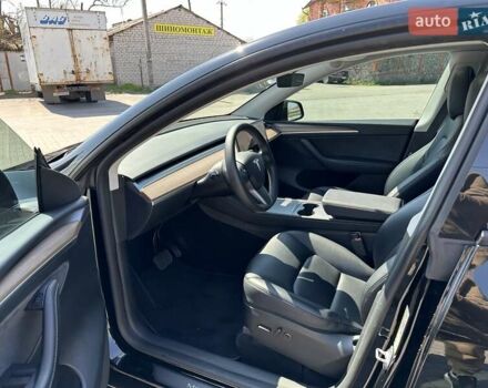 Тесла Model Y, объемом двигателя 0 л и пробегом 92 тыс. км за 26900 $, фото 18 на Automoto.ua