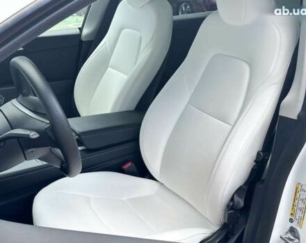 Тесла Model Y, объемом двигателя 0 л и пробегом 51 тыс. км за 32999 $, фото 7 на Automoto.ua