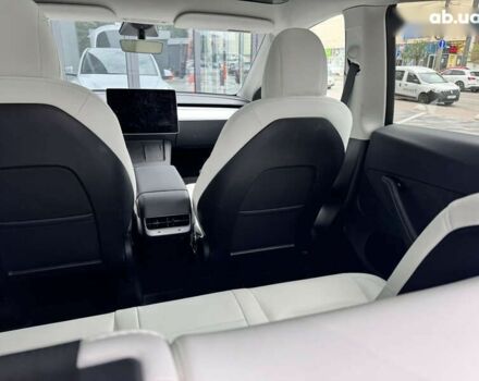 Тесла Model Y, объемом двигателя 0 л и пробегом 20 тыс. км за 26000 $, фото 10 на Automoto.ua