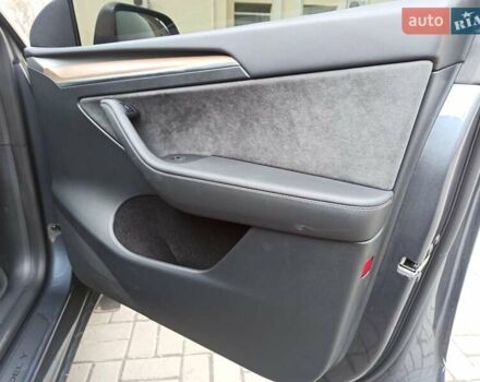 Тесла Model Y, объемом двигателя 0 л и пробегом 18 тыс. км за 29999 $, фото 36 на Automoto.ua