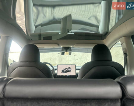 Тесла Model Y, объемом двигателя 0 л и пробегом 6 тыс. км за 33000 $, фото 12 на Automoto.ua