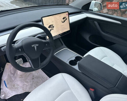 Тесла Model Y, объемом двигателя 0 л и пробегом 4 тыс. км за 37500 $, фото 1 на Automoto.ua