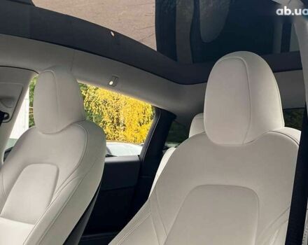 Тесла Model Y, объемом двигателя 0 л и пробегом 39 тыс. км за 29500 $, фото 13 на Automoto.ua