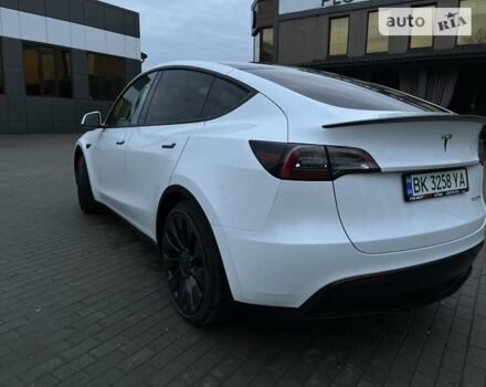 Тесла Model Y, объемом двигателя 0 л и пробегом 9 тыс. км за 45000 $, фото 16 на Automoto.ua