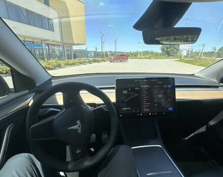 Тесла Model Y, объемом двигателя 0 л и пробегом 25 тыс. км за 29899 $, фото 30 на Automoto.ua