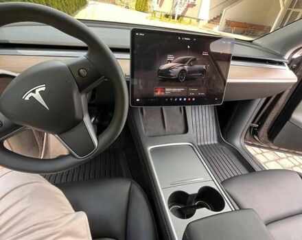 Тесла Model Y, объемом двигателя 0 л и пробегом 17 тыс. км за 27500 $, фото 1 на Automoto.ua