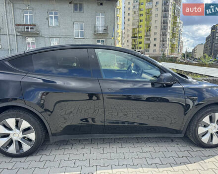 Тесла Model Y, объемом двигателя 0 л и пробегом 36 тыс. км за 29900 $, фото 4 на Automoto.ua