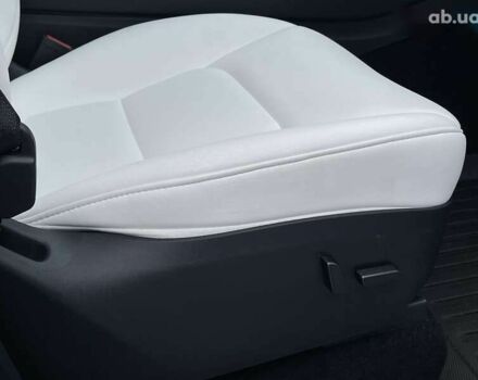 Тесла Model Y, объемом двигателя 0 л и пробегом 25 тыс. км за 36700 $, фото 25 на Automoto.ua