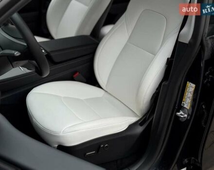 Тесла Model Y, объемом двигателя 0 л и пробегом 3 тыс. км за 39999 $, фото 12 на Automoto.ua