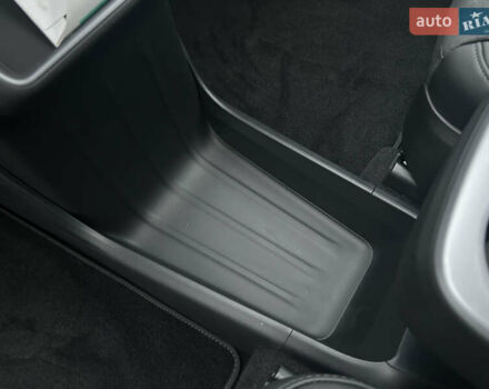 Тесла Model Y, объемом двигателя 0 л и пробегом 1 тыс. км за 48900 $, фото 19 на Automoto.ua