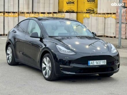 Тесла Model Y 2020 в Днепре (Днепропетровске) на Automoto.ua Тесла Model Y, объемом двигателя 4.25 л и пробегом 85 тыс. км за 25500 $, фото 1 на Automoto.ua