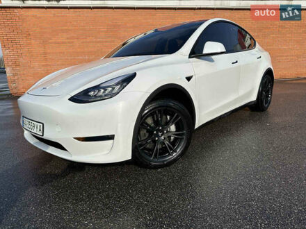 Тесла Model Y 2020 в Днепре (Днепропетровске) на Automoto.ua Тесла Model Y, объемом двигателя 0 л и пробегом 50 тыс. км за 27500 $, фото 1 на Automoto.ua