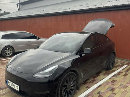 Тесла Model Y 2021 в Львове на Automoto.ua Тесла Model Y, объемом двигателя 0 л и пробегом 36 тыс. км за 24000 $, фото 1 на Automoto.ua