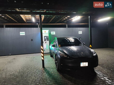 Тесла Model Y 2022 в Днепре (Днепропетровске) на Automoto.ua Тесла Model Y, объемом двигателя 0 л и пробегом 57 тыс. км за 45313 $, фото 1 на Automoto.ua