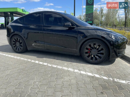 Тесла Model Y 2022 в Буче на Automoto.ua Тесла Model Y, объемом двигателя 0 л и пробегом 135 тыс. км за 27500 $, фото 1 на Automoto.ua