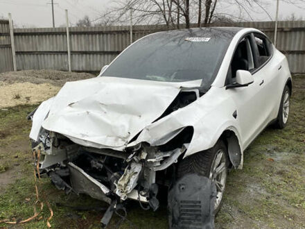 Тесла Model Y, объемом двигателя 0 л и пробегом 70 тыс. км за 15500 $, фото 1 на Automoto.ua