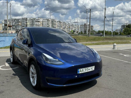 Тесла Model Y 2023 в Киеве на Automoto.ua Тесла Model Y, объемом двигателя 0 л и пробегом 6 тыс. км за 28000 $, фото 1 на Automoto.ua
