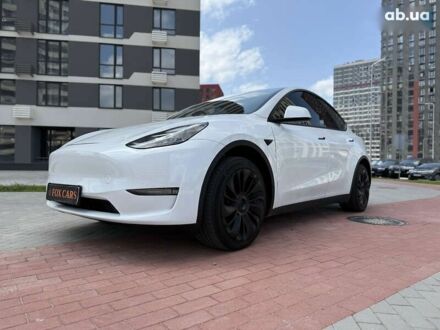 Тесла Model Y 2023 в Киеве на Automoto.ua Тесла Model Y, объемом двигателя 0 л и пробегом 30 тыс. км за 27499 $, фото 1 на Automoto.ua