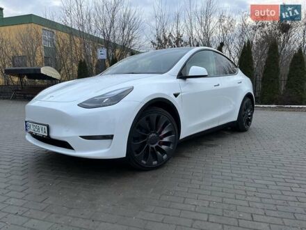 Тесла Model Y 2023 в Ровно на Automoto.ua Тесла Model Y, объемом двигателя 0 л и пробегом 11 тыс. км за 40000 $, фото 1 на Automoto.ua