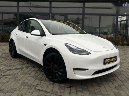 Тесла Model Y 2023 в Мукачево на Automoto.ua Тесла Model Y, объемом двигателя 0 л и пробегом 33 тыс. км за 35000 $, фото 1 на Automoto.ua