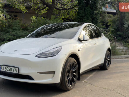 Тесла Model Y 2023 в Днепре (Днепропетровске) на Automoto.ua Тесла Model Y, объемом двигателя 0 л и пробегом 24 тыс. км за 32950 $, фото 1 на Automoto.ua
