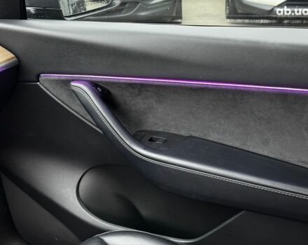 Серый Тесла Model Y, объемом двигателя 0 л и пробегом 98 тыс. км за 29490 $, фото 13 на Automoto.ua