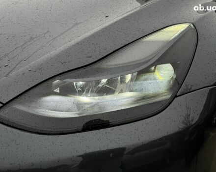 Серый Тесла Model Y, объемом двигателя 0 л и пробегом 98 тыс. км за 29490 $, фото 22 на Automoto.ua