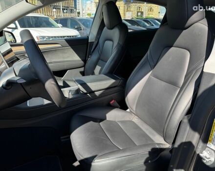 Сірий Тесла Model Y, об'ємом двигуна 0 л та пробігом 42 тис. км за 31490 $, фото 10 на Automoto.ua