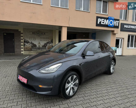 Серый Тесла Model Y, объемом двигателя 0 л и пробегом 170 тыс. км за 19500 $, фото 1 на Automoto.ua