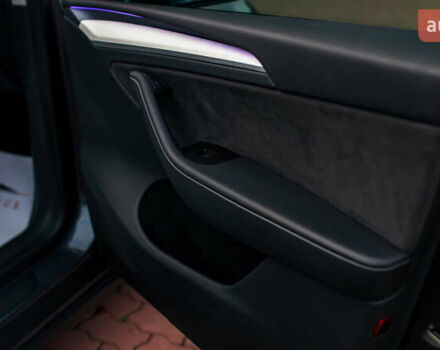 Сірий Тесла Model Y, об'ємом двигуна 0 л та пробігом 75 тис. км за 26499 $, фото 38 на Automoto.ua