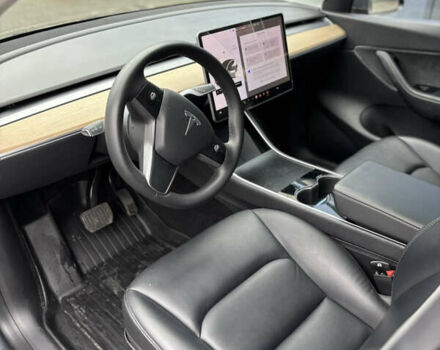 Серый Тесла Model Y, объемом двигателя 0 л и пробегом 92 тыс. км за 23500 $, фото 12 на Automoto.ua