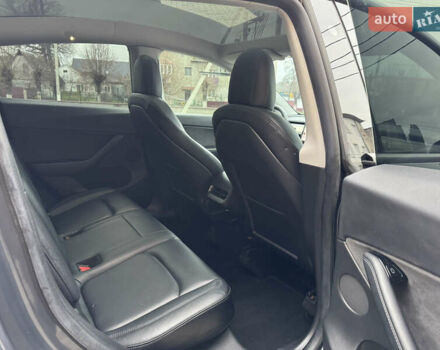 Серый Тесла Model Y, объемом двигателя 0 л и пробегом 170 тыс. км за 19500 $, фото 28 на Automoto.ua