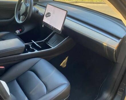 Серый Тесла Model Y, объемом двигателя 0 л и пробегом 193 тыс. км за 22500 $, фото 7 на Automoto.ua