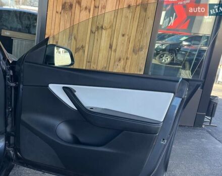 Сірий Тесла Model Y, об'ємом двигуна 0 л та пробігом 81 тис. км за 21499 $, фото 22 на Automoto.ua