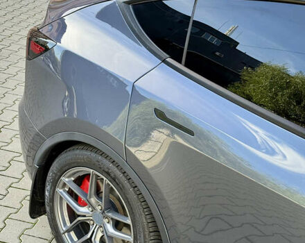 Серый Тесла Model Y, объемом двигателя 0 л и пробегом 100 тыс. км за 23000 $, фото 6 на Automoto.ua
