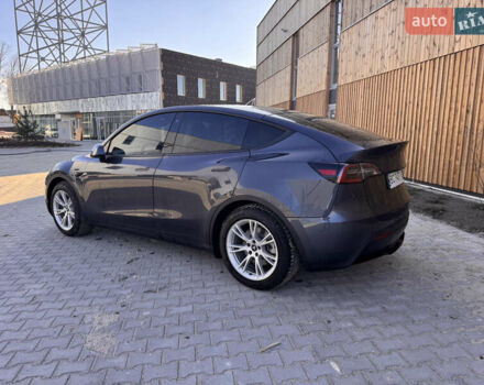 Серый Тесла Model Y, объемом двигателя 0 л и пробегом 84 тыс. км за 21500 $, фото 4 на Automoto.ua