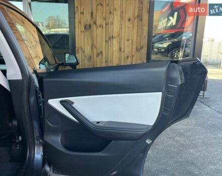 Сірий Тесла Model Y, об'ємом двигуна 0 л та пробігом 81 тис. км за 21499 $, фото 20 на Automoto.ua