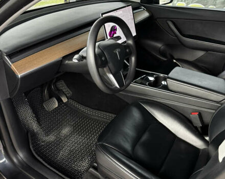 Серый Тесла Model Y, объемом двигателя 0 л и пробегом 94 тыс. км за 23000 $, фото 8 на Automoto.ua