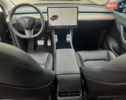 Серый Тесла Model Y, объемом двигателя 0 л и пробегом 48 тыс. км за 24900 $, фото 31 на Automoto.ua
